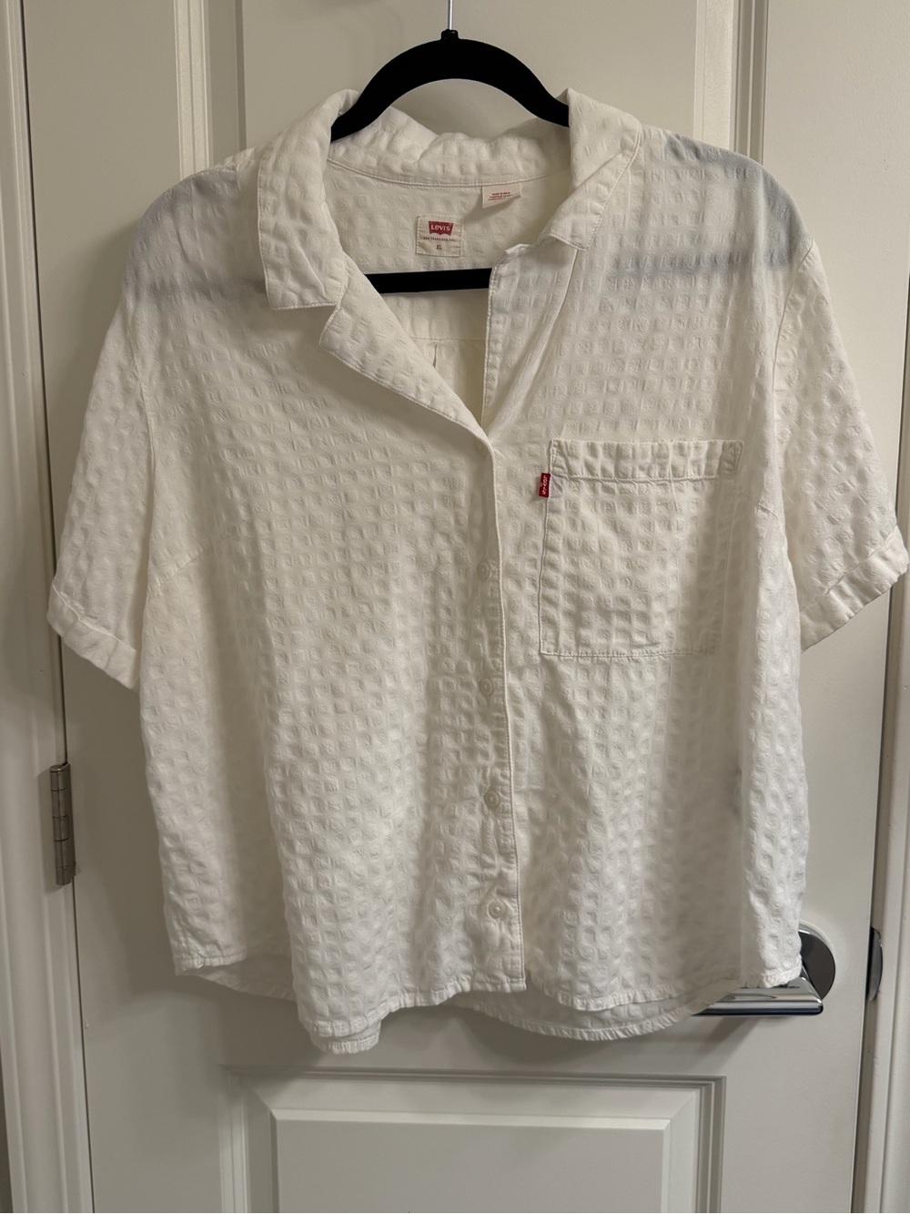 Levi's White Short-Sleeve Textured Button-Down Shirt